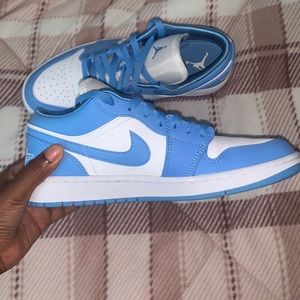UNC Air Jordan 1 Lows